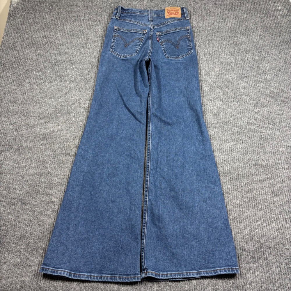 Levi's Jeans Women's 26 Ribcage Bell High Rise Flare Medium Wash Denim Western
